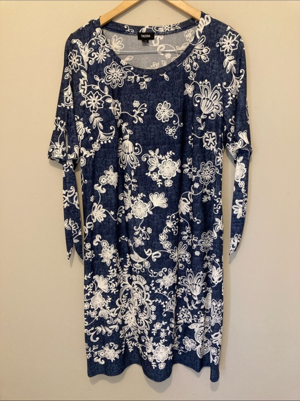 Tacera Navy Dress with White Floral Print Sz 1X